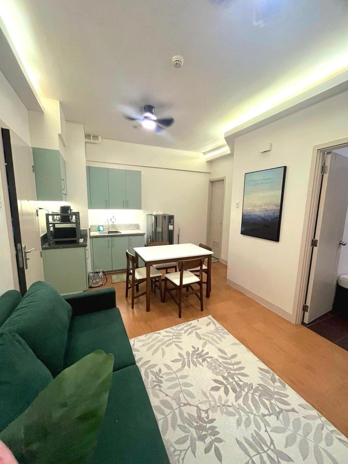 Bed and Breakfast Pioneer Woodlands Mandaluyong Exterior foto