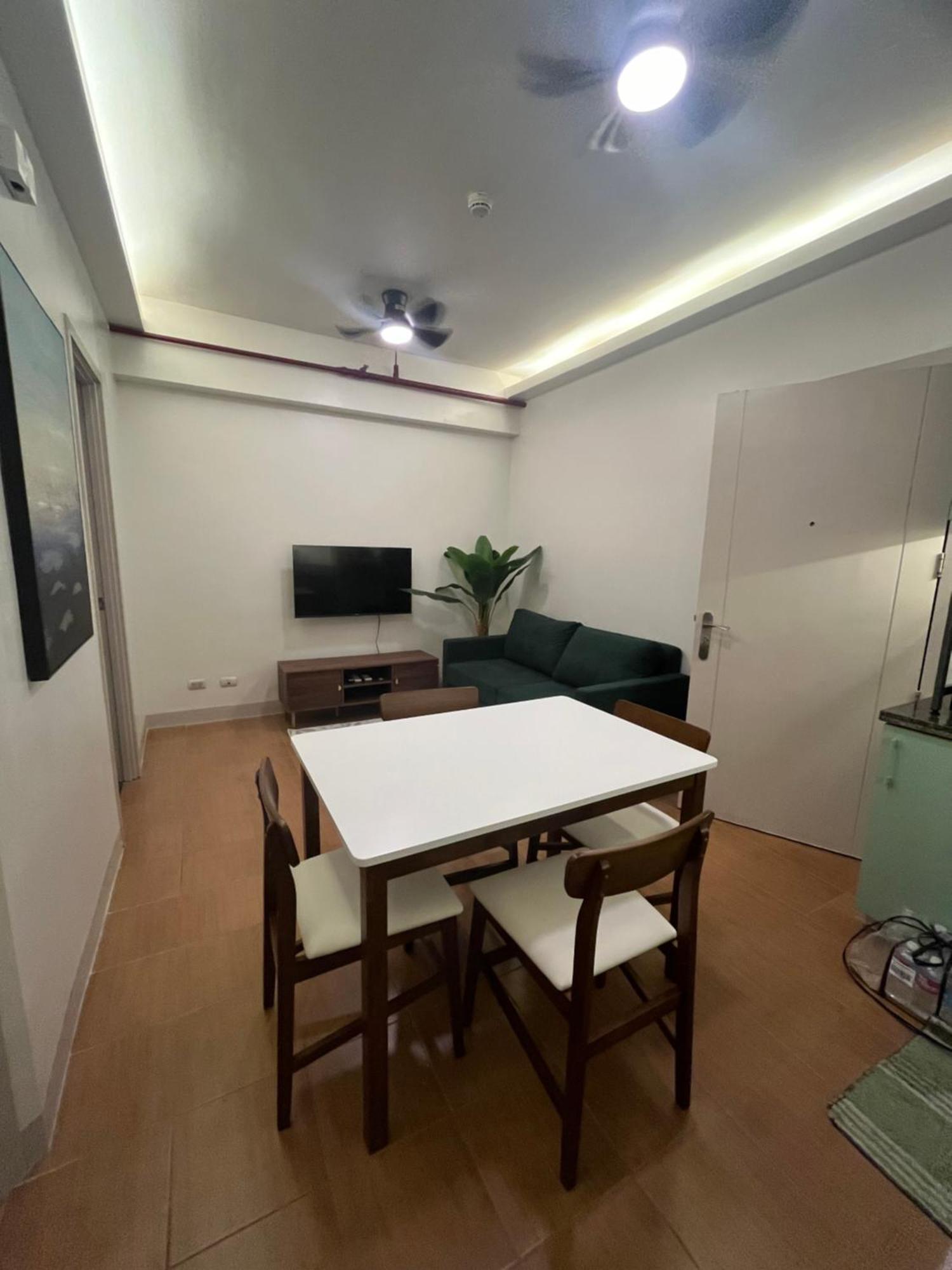 Bed and Breakfast Pioneer Woodlands Mandaluyong Exterior foto